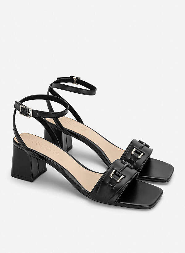 Giày sandals block heel phối khóa trang trí - SDN 0829 - Màu đen - VASCARA