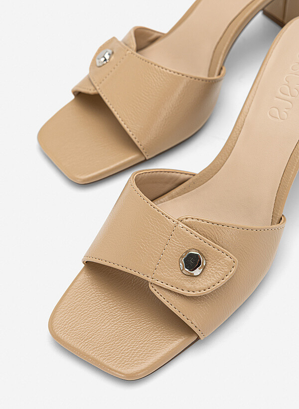 Guốc mules block heel nhấn nút kim loại - GNN 0231 - Màu be - VASCARA