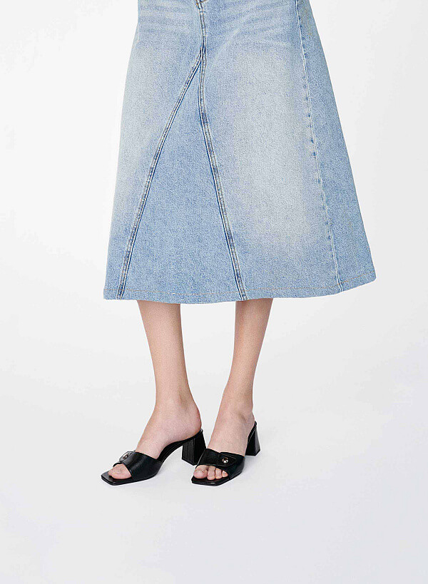 Guốc mules block heel nhấn nút kim loại