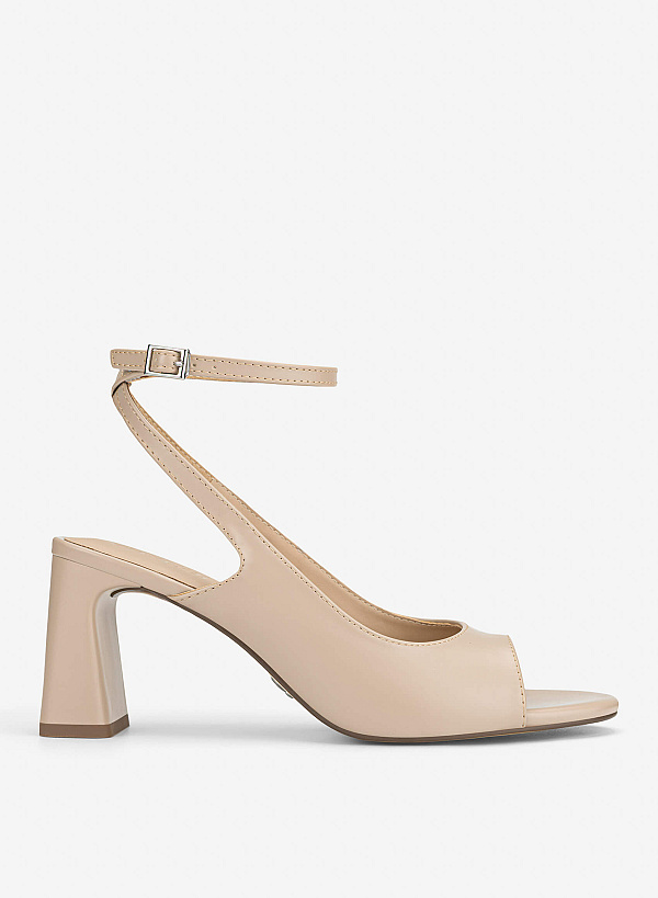 Xem sản phẩm Cut-out Block Heel Sandals - PUM 0820 - Beige