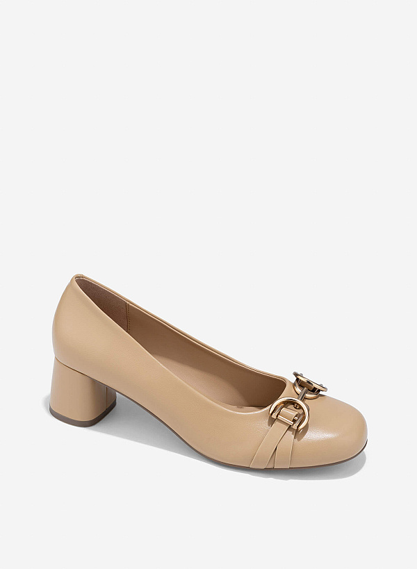 Metal Lock Round Toe Pumps - HIG 0679 - Beige - VASCARA