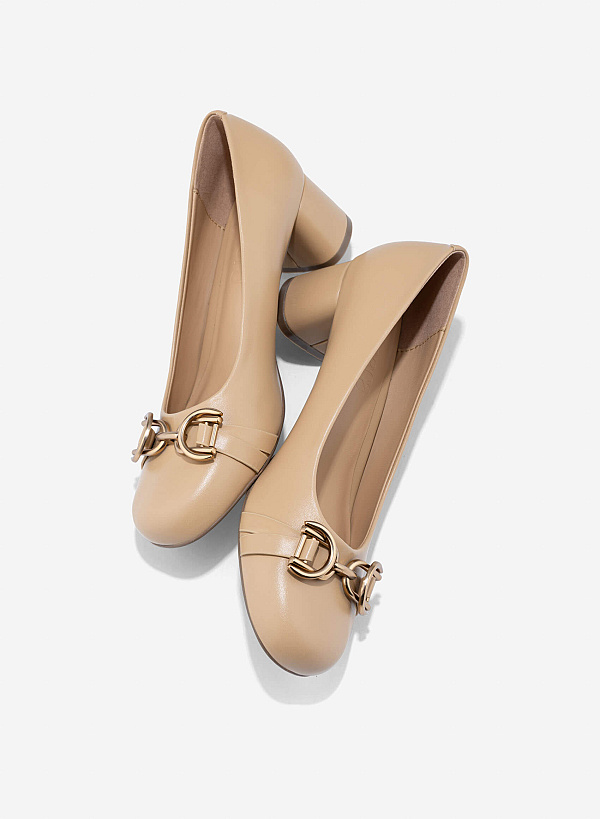 Metal Lock Round Toe Pumps - HIG 0679 - Beige - VASCARA