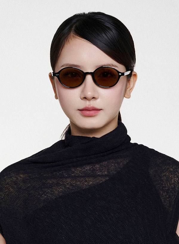 Stacy Sunglasses - RND 0061 - Black - VASCARA