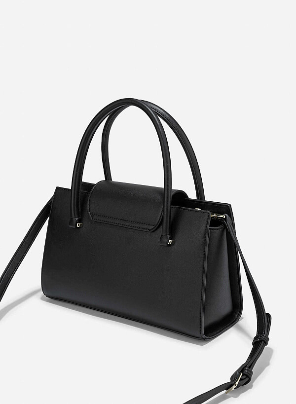 Metal Strap Saddle Bag - SAC 0332 - Black - VASCARA