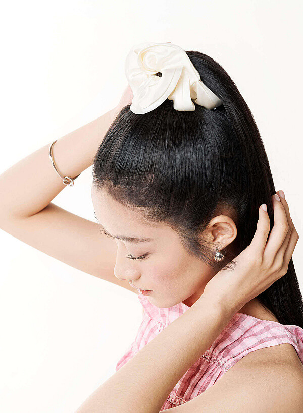 Satin Scrunchies - ACC 0018 - Cream - VASCARA