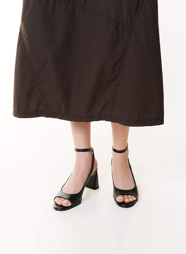 Cut-out Block Heel Sandals - PUM 0820 - Black - VASCARA