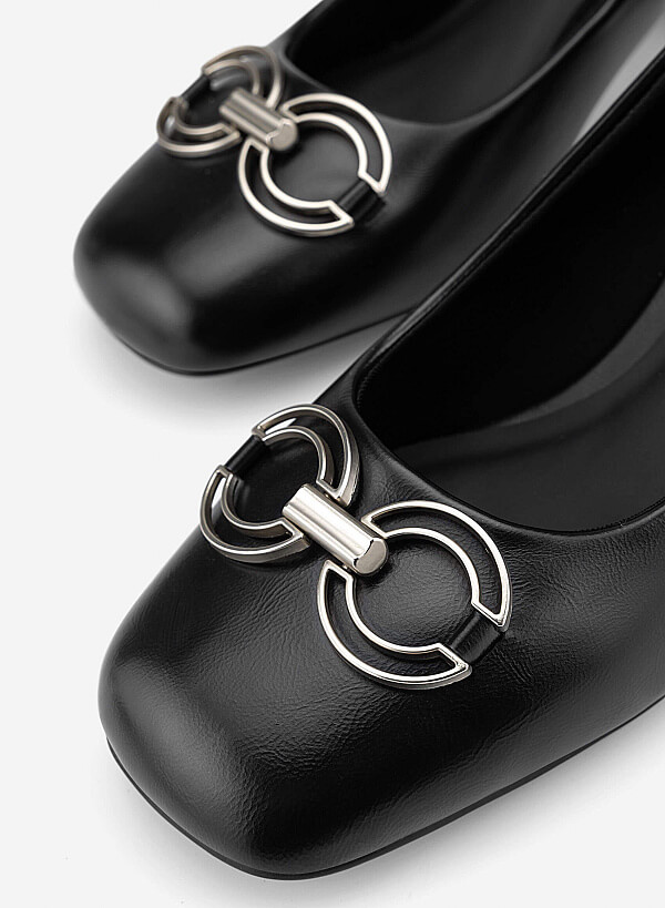 Décor Buckle Block Heel Pumps - HIG 0711 - Black - VASCARA