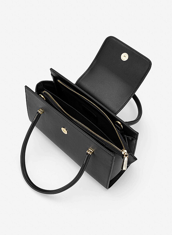 Metal Strap Saddle Bag - SAC 0339 - Black - VASCARA
