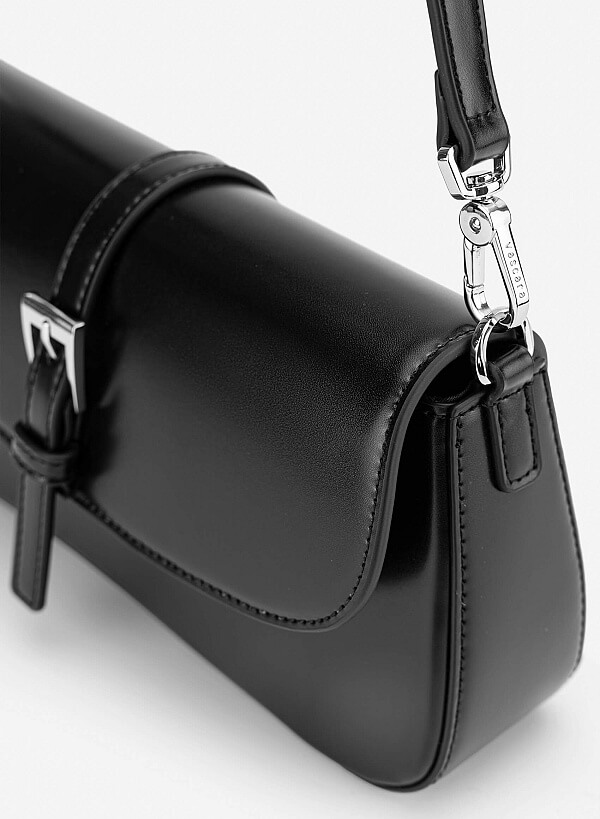 Túi đeo vai nắp gập nhấn buckle - SHO 0300 - Màu đen - VASCARA