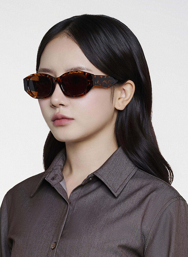 Kính mát dáng oval Quinn