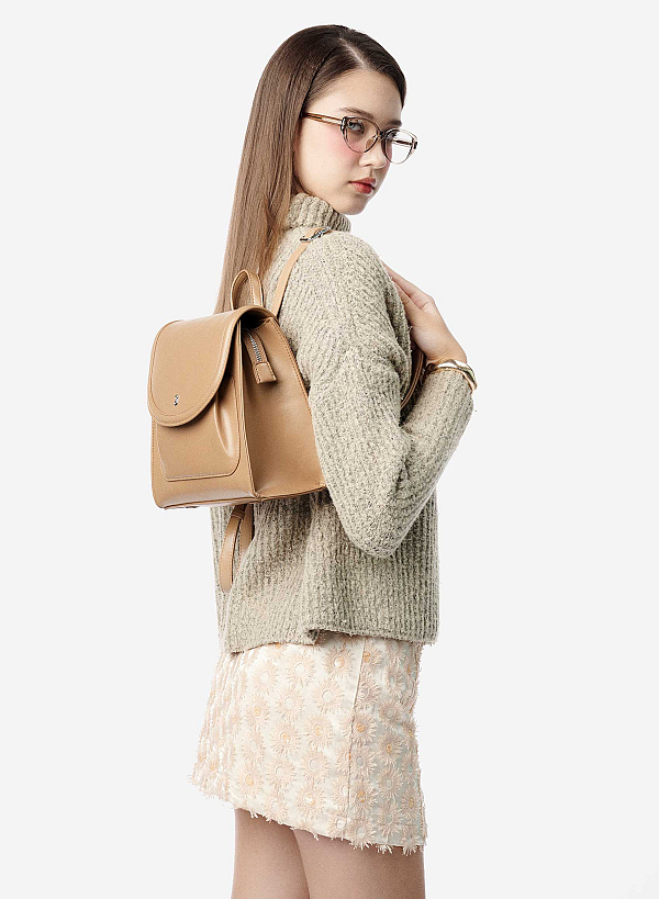 Balo nắp gập nhấn nổi viền