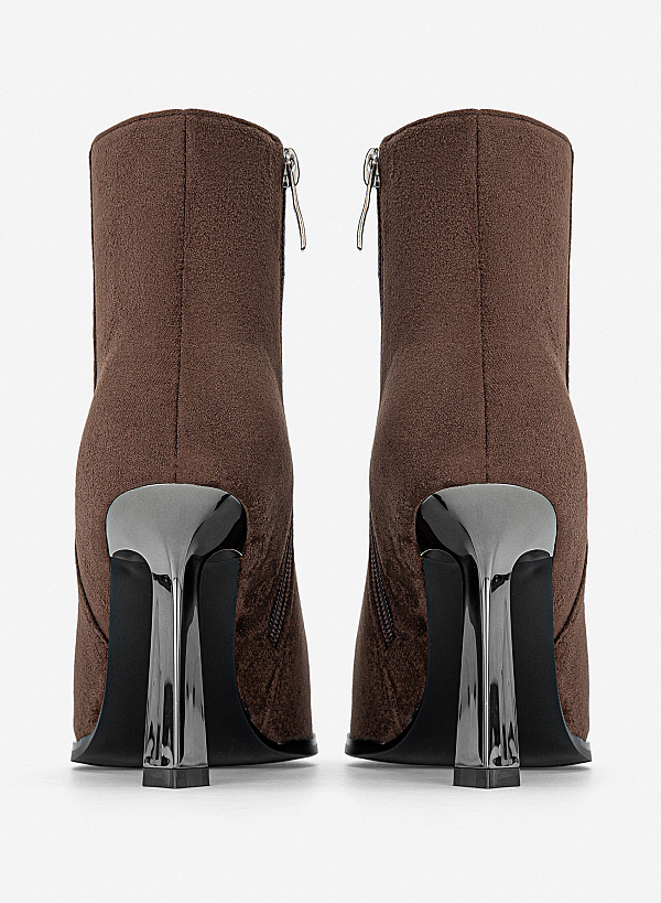 Giày ankle boots gót nhọn - BOT 0951 - Màu nâu đậm - VASCARA