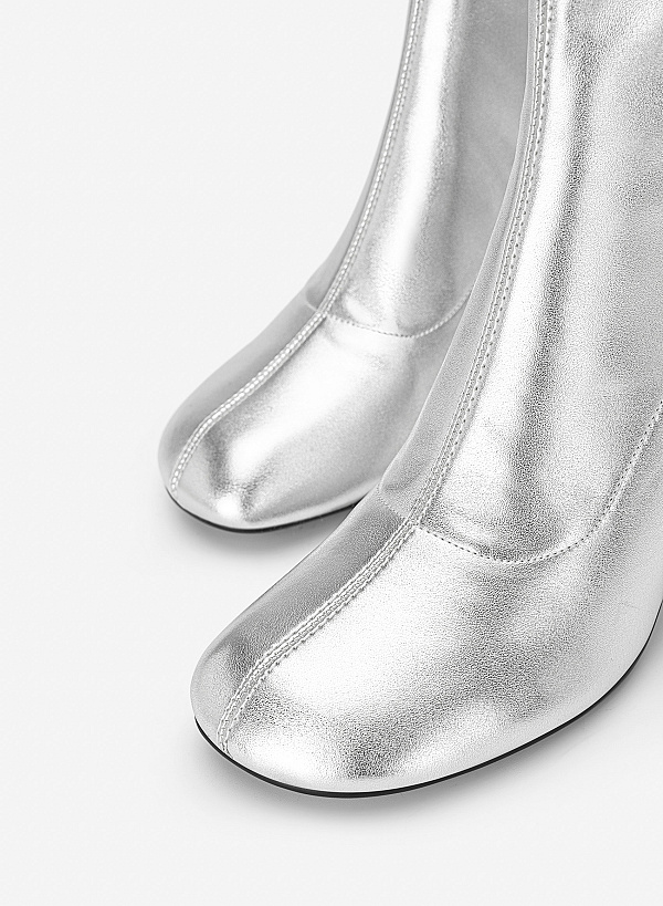 Giày boots mũi tròn cổ cao - BOT 0950 - Màu bạc - VASCARA