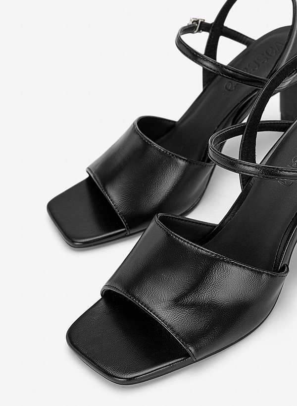 Giày sandals block heel quai bản to - SDN 0840 - Màu đen - VASCARA