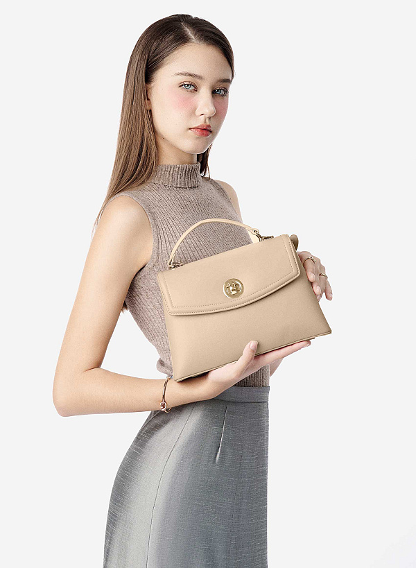 Túi xách tay nhấn nắp nổi viền - SAT 0345 - Màu be - VASCARA