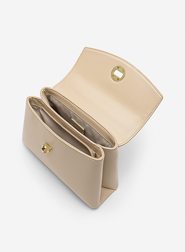 Túi xách tay nhấn nắp nổi viền - SAT 0345 - Màu be - VASCARA