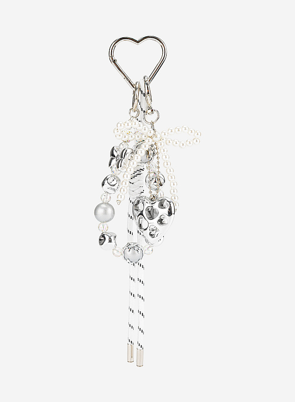 Charm dây kim loại trái tim đính hạt