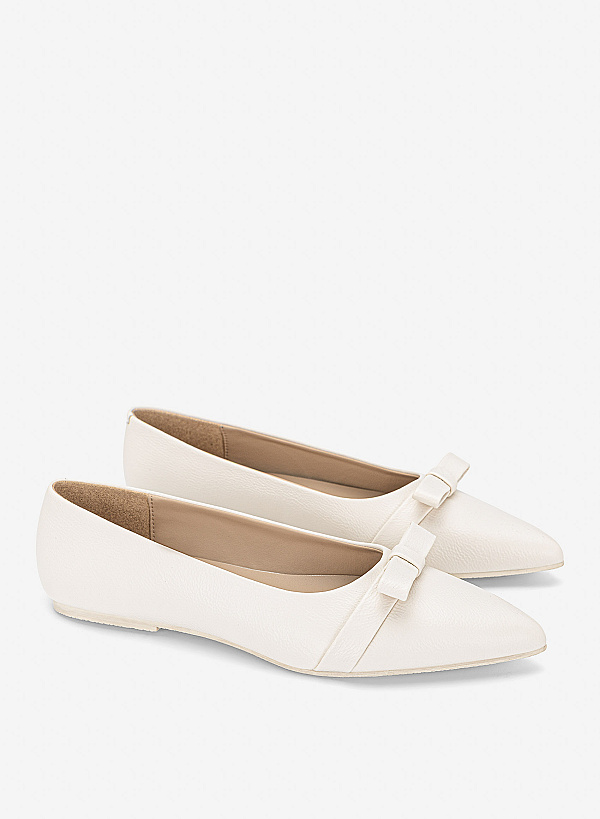 Giày flat mũi nhọn đính nơ - GBB 0448 - Màu kem - VASCARA