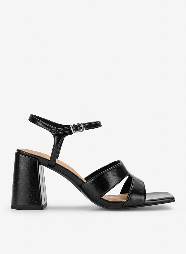 Giày sandals block heel quai cut-out