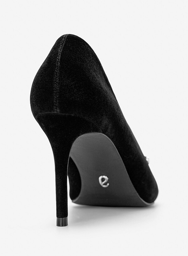 Giày bít mũi velvet đính đá trang trí - BMN 0751 - Màu đen - VASCARA