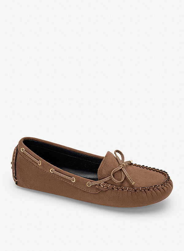 Giày moccasins nhấn nơ trang trí