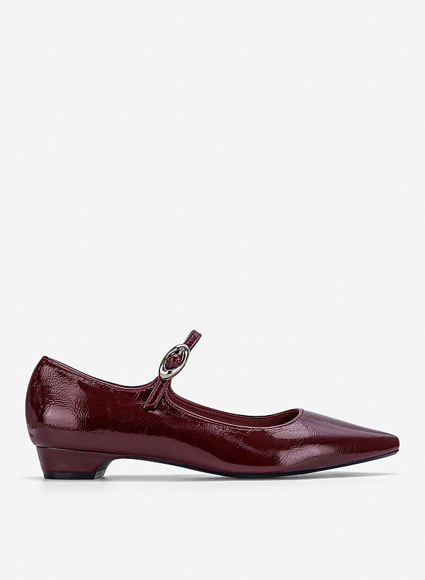 Giày bít mũi nhọn mary janes phối buckle