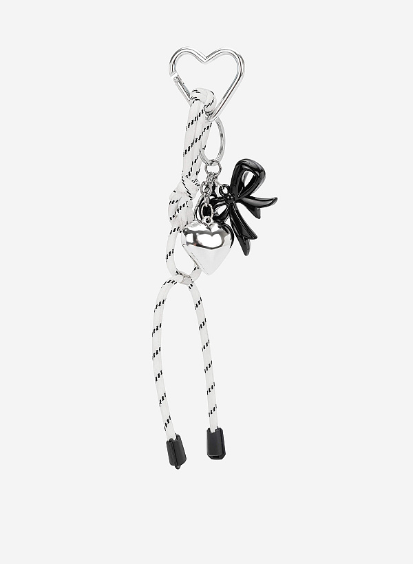 Charm dây hoạ tiết phối trái tim kim loại